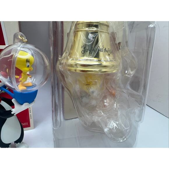 2003 Hallmark Keepsake Looney Tunes Tweety "Jingle All The Way" Bubble Bath - Picture 8 of 11